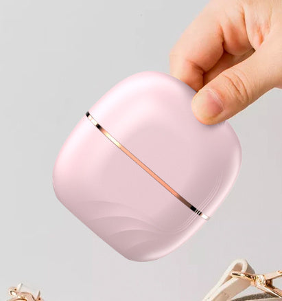 Mini Wireless Hair Straightening Comb – Portable & Heat-Safe Hair Styler